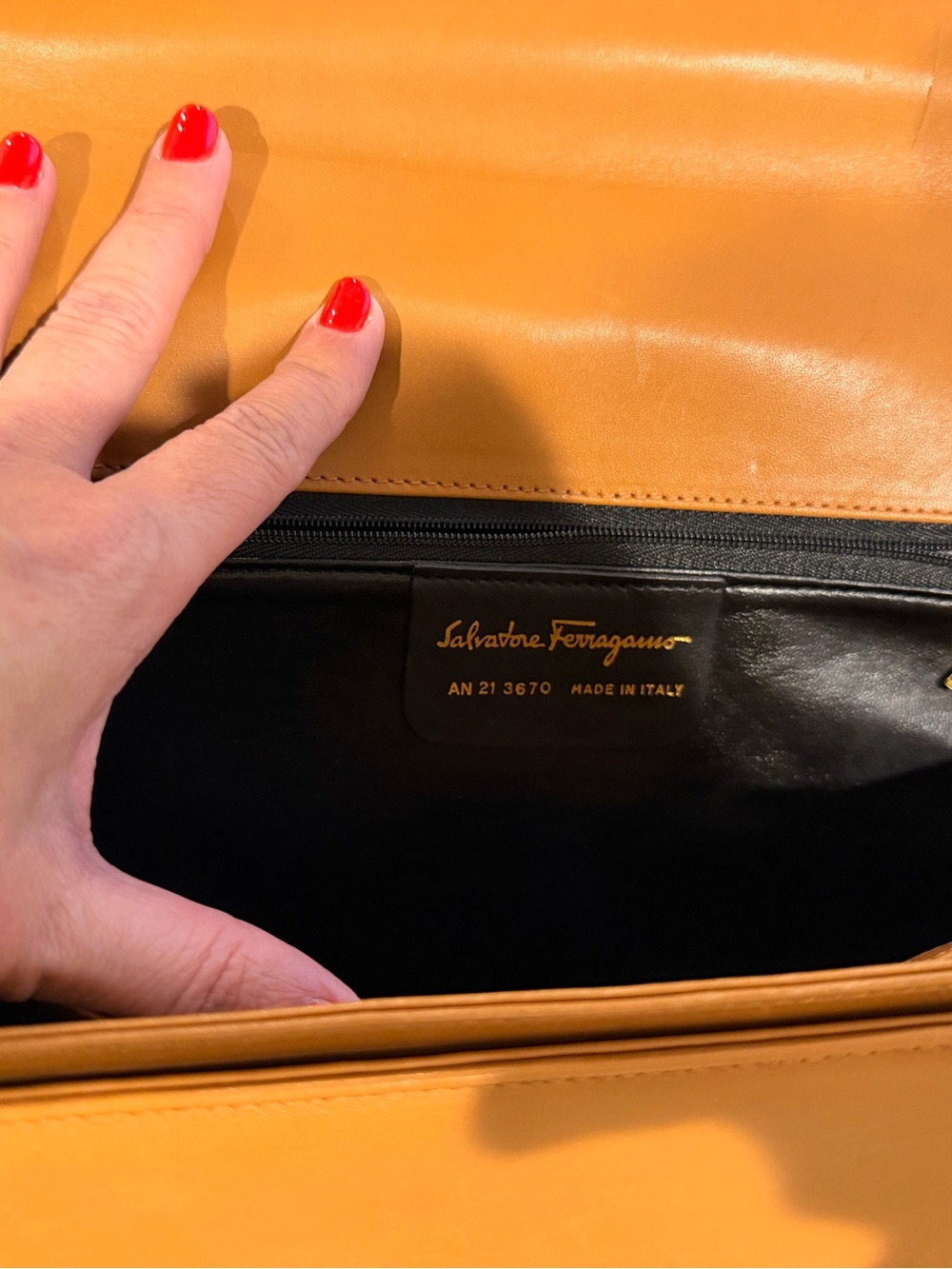 Vintage Ferragamo Camel Leather Pushlock Handbag - Picture 7 of 14